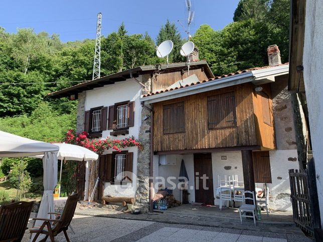 Casa indipendente in residenziale in Via PIANE 260