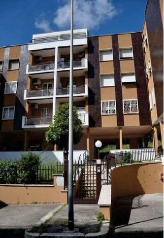 Appartamento in residenziale in Via Ambrogio Fusinieri 48