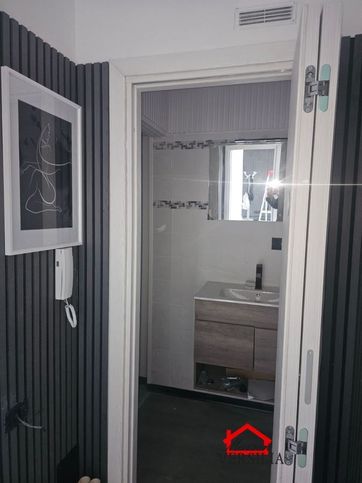Ufficio in commerciale in 