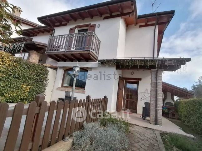 Villetta a schiera in residenziale in Via Selva