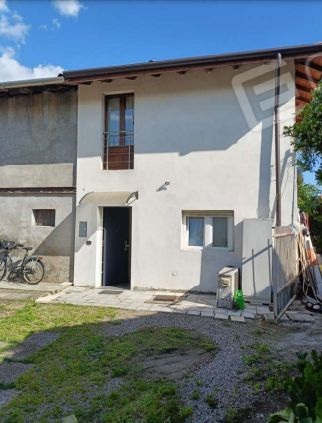 Casa indipendente in residenziale in Via San Bernardo 2