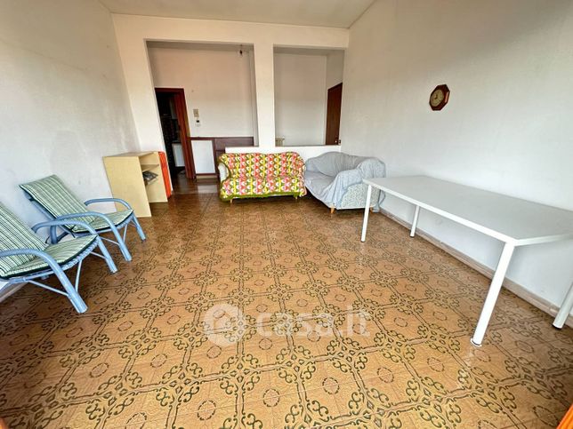 Appartamento in residenziale in Via Romagna 11