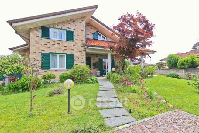 Villa in residenziale in Via del Cavo 47