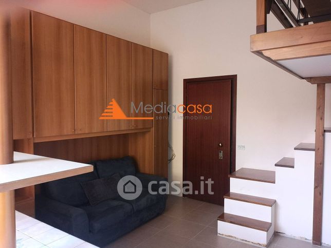 Appartamento in residenziale in Via Padana Superiore 2