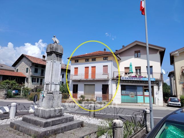 Casa indipendente in residenziale in Viale Sanguinazzi 34