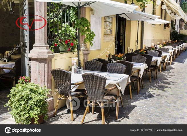 Attivitã /licenza (con o senza mura) in commerciale in Piazza del Secco