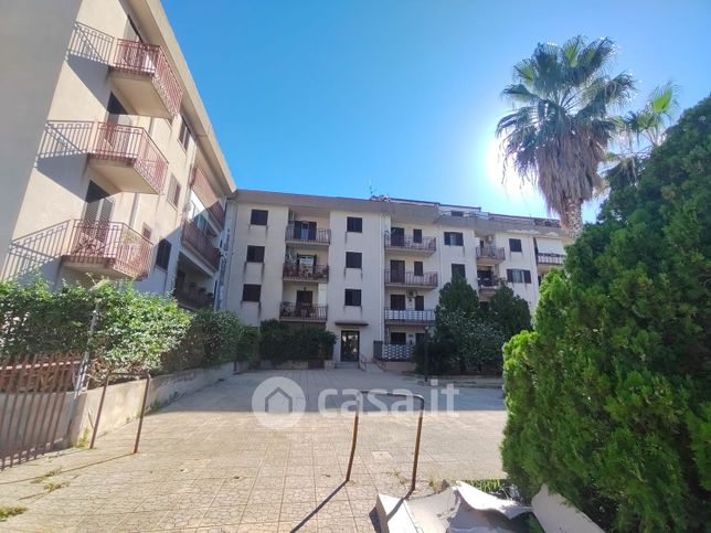 Appartamento in residenziale in Via Caserta 11