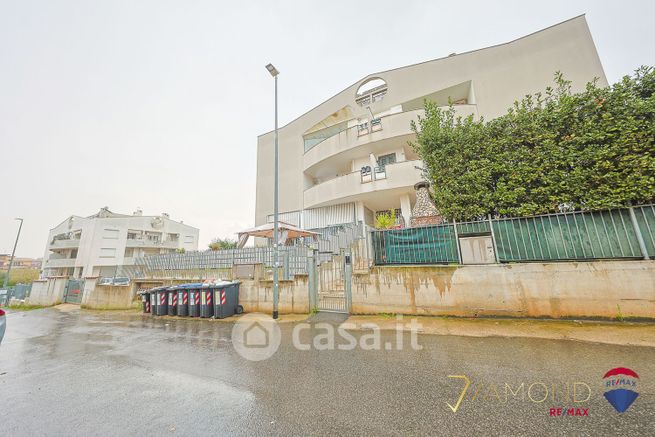 Attico/mansarda in residenziale in Via Furnari 22