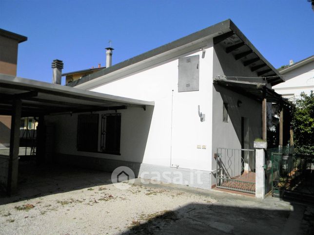 Appartamento in residenziale in Via Pinarella 316