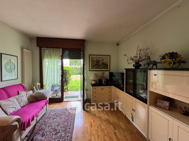 Appartamento in residenziale in Via CÃ Baroncello