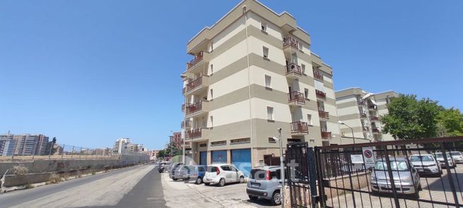 Appartamento in residenziale in Via Caldarola 18