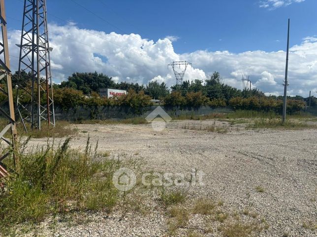 Terreno edificabile in residenziale in Viale Europa 4