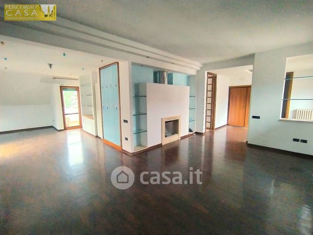 Attico/mansarda in residenziale in 