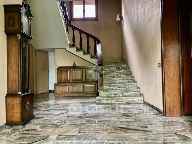 Villa in residenziale in Via San Valentino