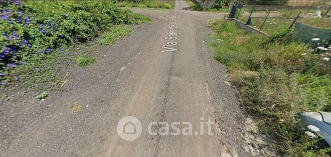 Box/posto auto in residenziale in Via Salvatore Quasimodo 18