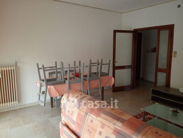 Appartamento in residenziale in Via Curzola
