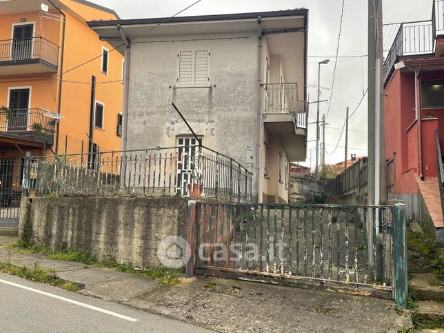 Casa indipendente in residenziale in Via Provinciale 40