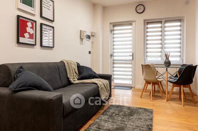 Loft in residenziale in Via Cossila 7