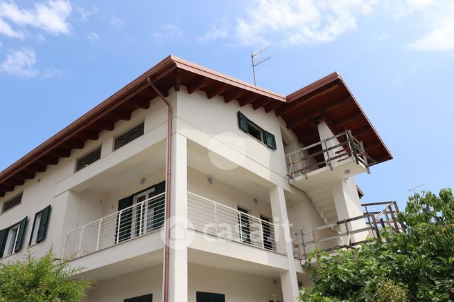 Appartamento in residenziale in Via Giuseppe Parini 16