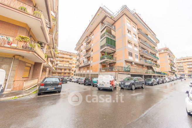 Box/posto auto in residenziale in Via Salvatore Talamo 12
