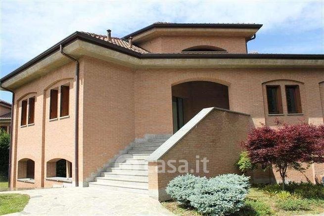 Villa in residenziale in 