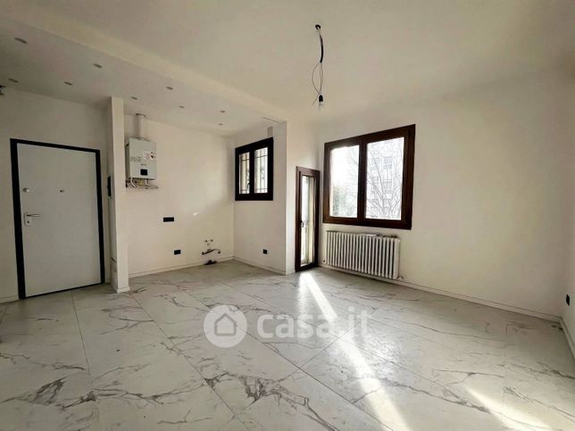 Appartamento in residenziale in Via A. Tonelli 8