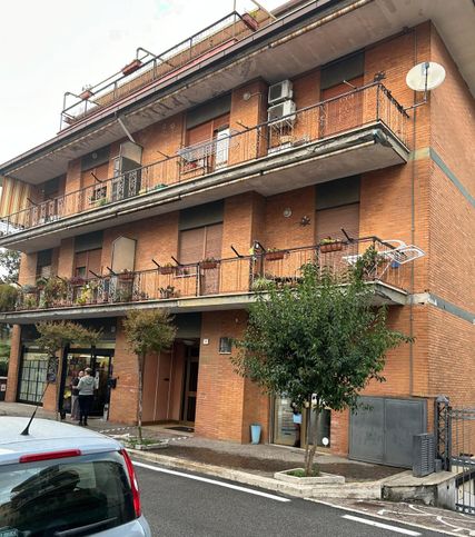 Appartamento in residenziale in Viale dei Cedri