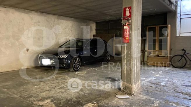 Appartamento in residenziale in Via Amprimo 1