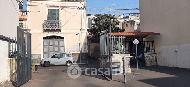 Box/posto auto in residenziale in Via San Martino 16