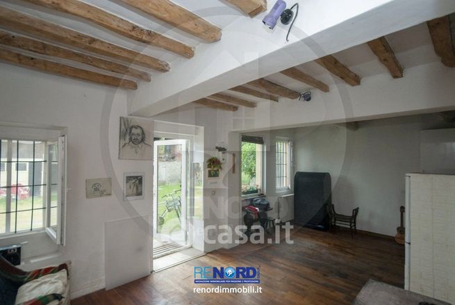 Casa bi/trifamiliare in residenziale in Via Cusani