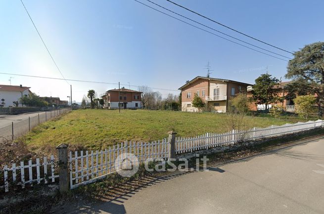 Terreno edificabile in residenziale in Via VIII Marzo