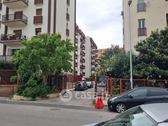 Garage/posto auto in residenziale in Via Monte San Calogero 8