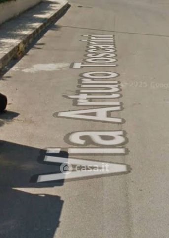 Terreno agricolo in commerciale in Via Arturo Toscanini 1