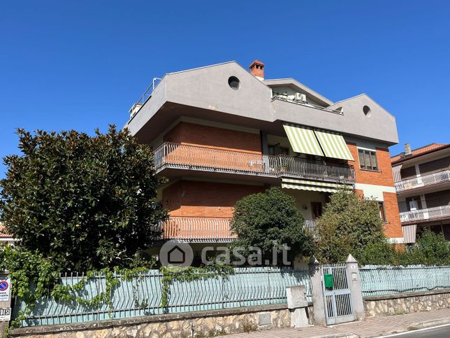 Appartamento in residenziale in Via Enrico Toti