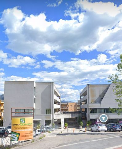 Appartamento in residenziale in Viale Ivanoe Bonomi 4