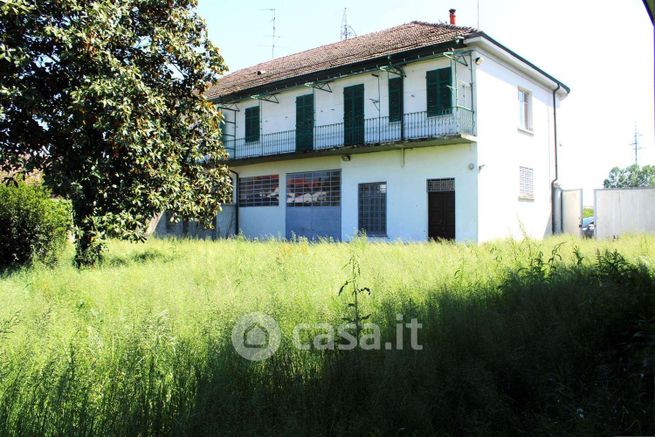 Casa indipendente in residenziale in Via Podgora 37