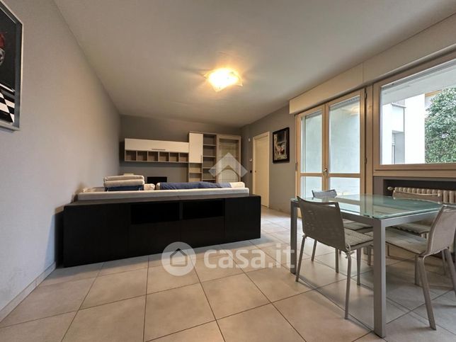 Appartamento in residenziale in Via Luciano Lama 8