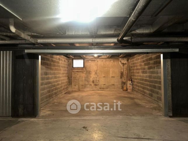 Box/posto auto in residenziale in
