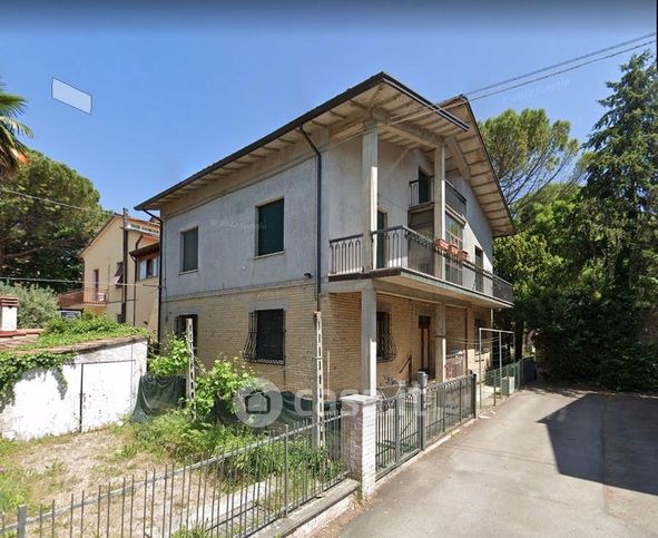 Appartamento in residenziale in Viale GiosuÃ¨ Carducci 27