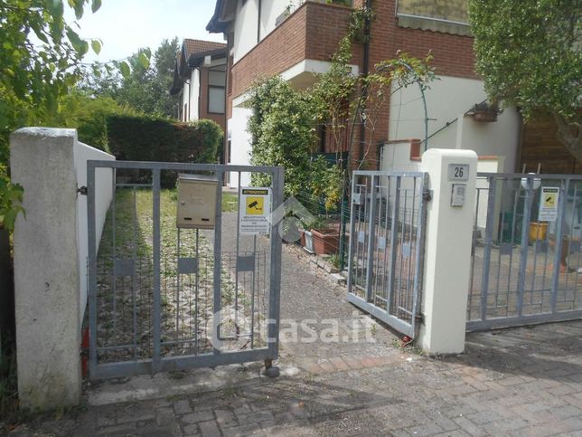 Appartamento in residenziale in Via Fenice 26