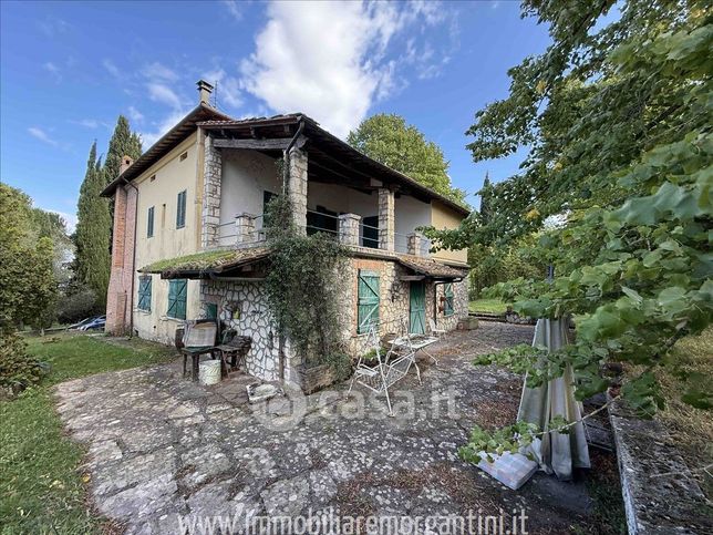 Villa in residenziale in 