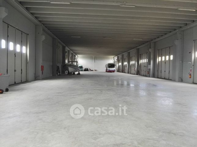 Capannone in commerciale in Predda Niedda