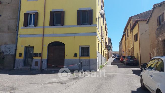 Appartamento in residenziale in Via Montana 46