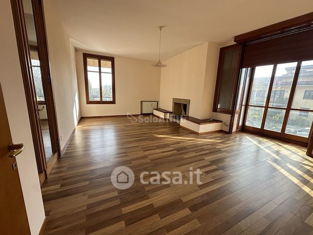 Appartamento in residenziale in Via Lardirago 4