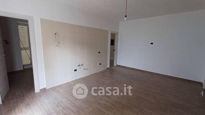 Appartamento in residenziale in Via Cumana