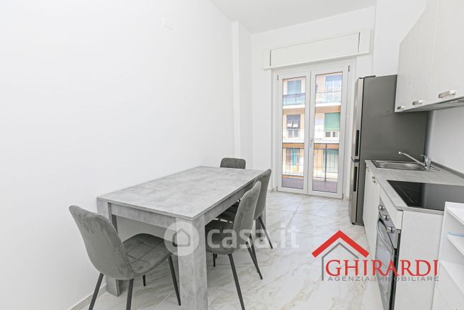 Appartamento in residenziale in Via Giacomo Puccini 19