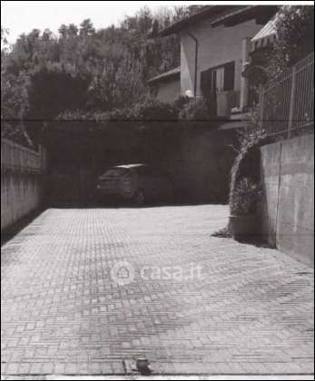 Villa in residenziale in Via C. Pavese 34