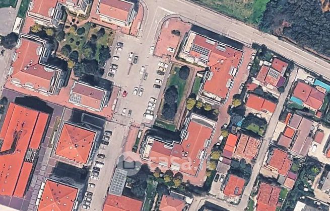 Ufficio in commerciale in Quartiere della Fornace