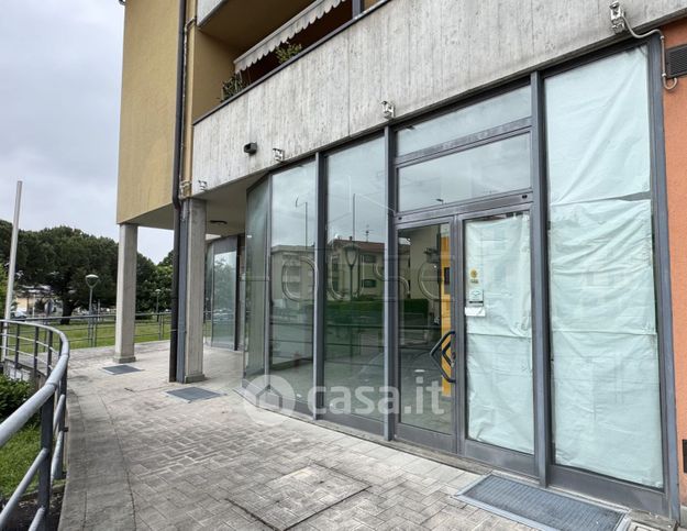 Ufficio in commerciale in Viale Toscana