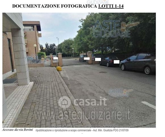 Box/posto auto in residenziale in Via Giuseppe Bovini